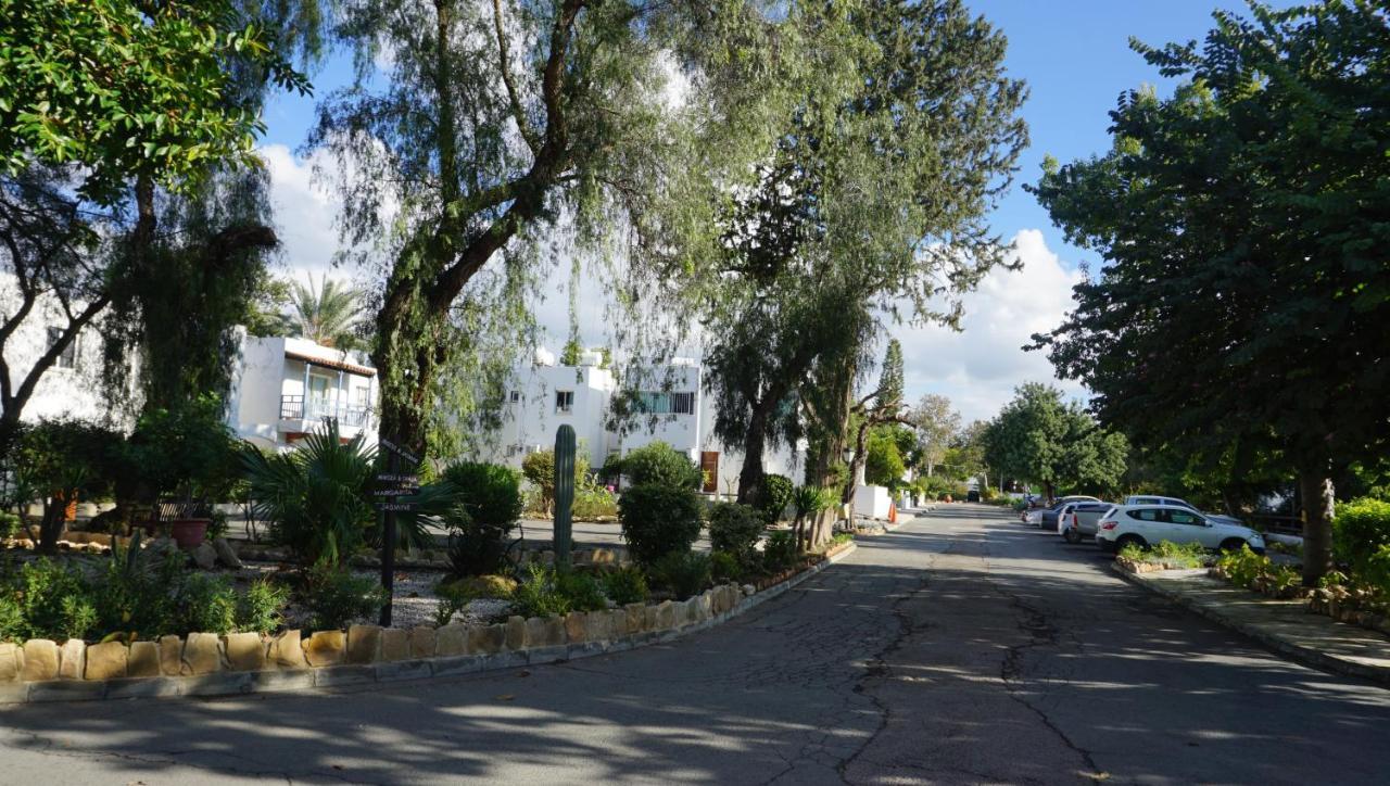 Paphos Gardens, Near Beach Екстериор снимка